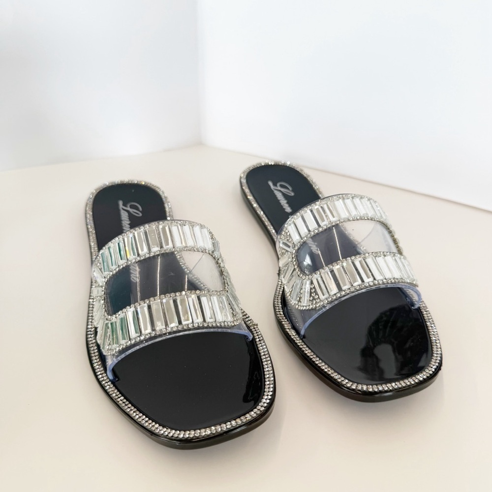 NWT Lauren Lorraine Jane Black Crystal Rhinestone Embellished Sandals, Size 7.5